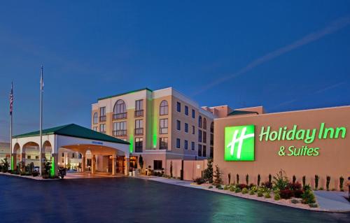 Holiday Inn Hotel & Suites Springfield an IHG Hotel - main image