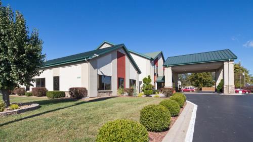 Best Western Plus Springfield Airport Inn - image 2