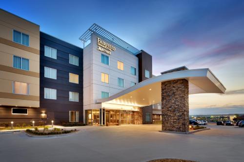 Fairfield Inn & Suites by Marriott Springfield North - main image