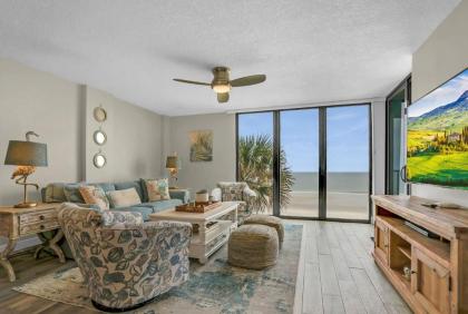 Upscale Oceanfront Condo with Panoramic Views Newly Renovated! - image 1