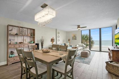 Upscale Oceanfront Condo with Panoramic Views Newly Renovated! - image 9