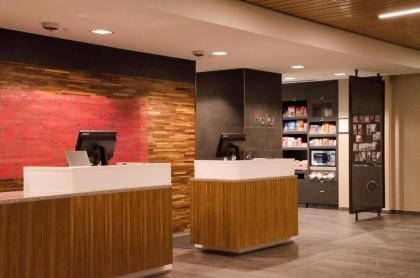 Courtyard by Marriott Minneapolis West - image 9