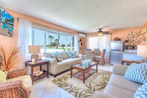 Tropic Terrace #26 - Beachfront Rental condo - image 5