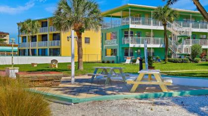 Tropic Terrace #51 - Beachfront Rental condo - image 10