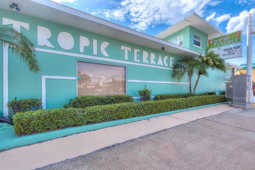 Tropic Terrace #51 - Beachfront Rental condo - image 3