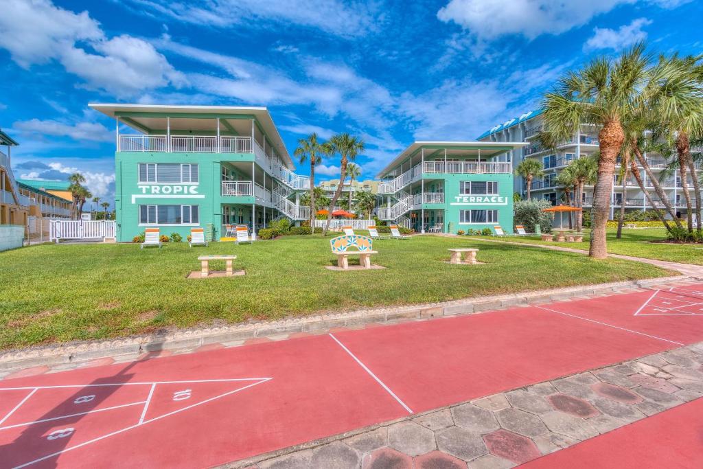 Tropic Terrace #51 - Beachfront Rental condo - image 4