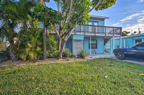 Condo with Pool Access Walk to Madeira Beach! - image 5