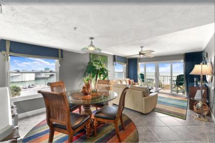 #306 Beach Place Condos - image 8