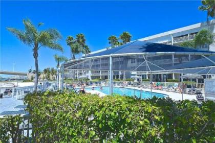 Bahia Vista 8-414 2 Bedroom Sleeps 4 4th Floor Heated Pool Spa Near Beach WiFi - image 4