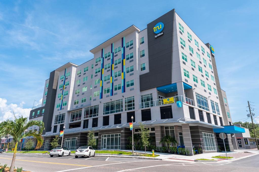 Tru By Hilton St. Petersburg Downtown Central Ave FL - main image