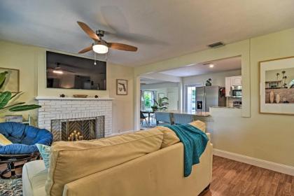 Cozy Jungle Escape Less Than 1 Mi to Gulfport Beach! - image 4