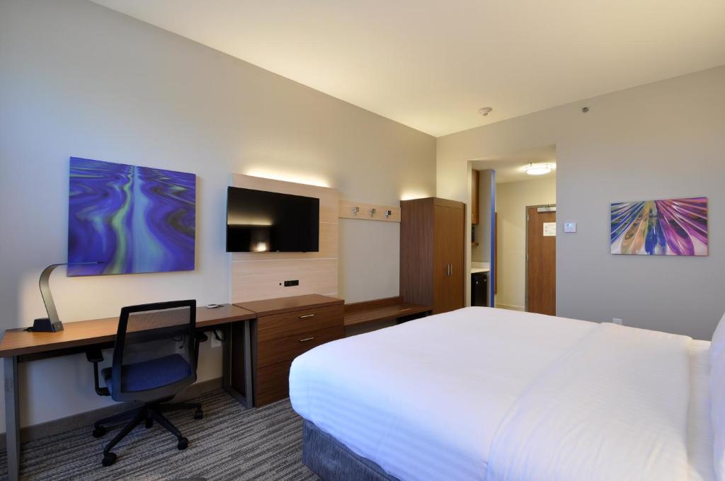 Holiday Inn Express Quantico - Stafford an IHG Hotel - image 5