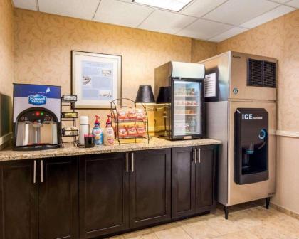 Suburban Extended Stay Hotel Quantico - image 10