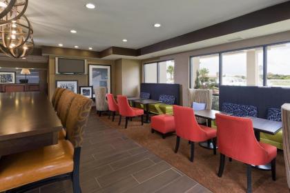 Hampton Inn Houston Stafford - image 8