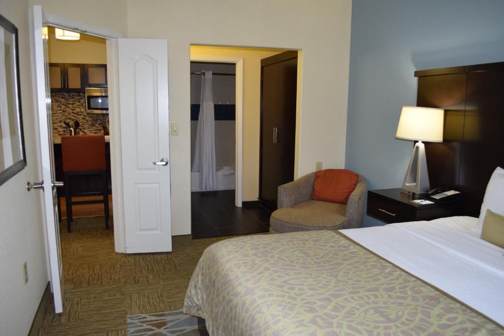 Staybridge Suites Houston Stafford - Sugar Land an IHG Hotel - image 3