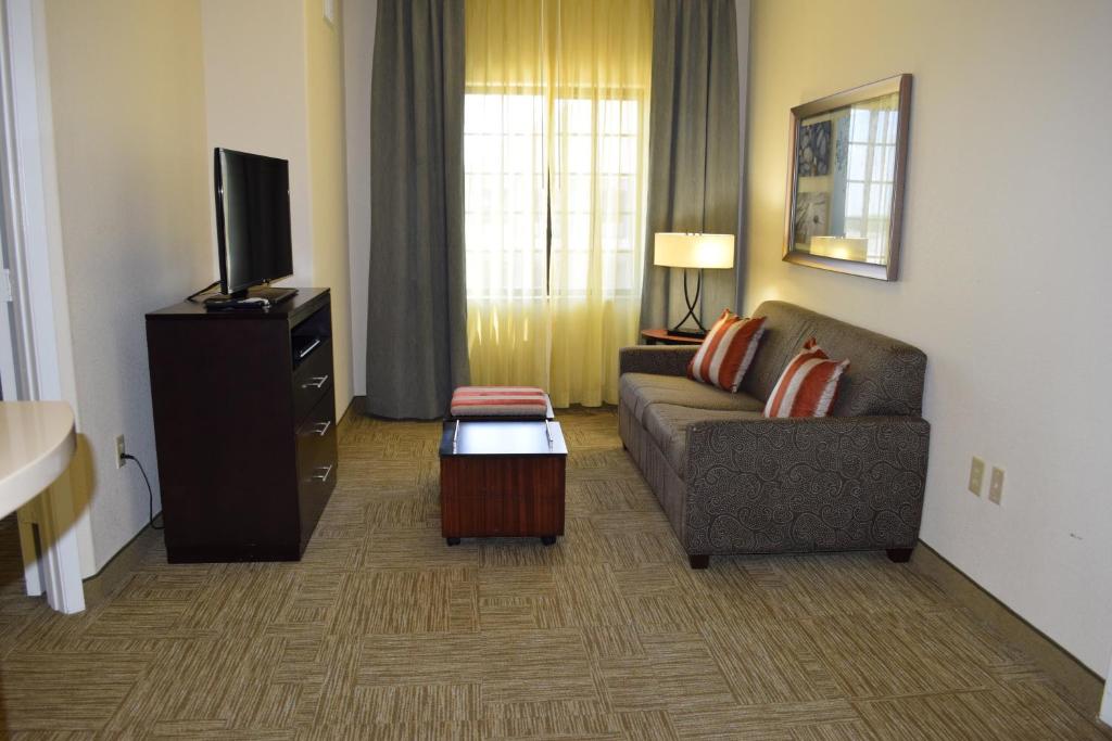 Staybridge Suites Houston Stafford - Sugar Land an IHG Hotel - image 5