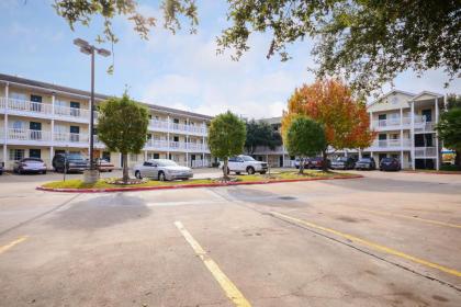 InTown Suites Extended Stay Select Houston Stafford - image 10