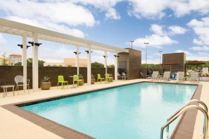 Home2 Suites by Hilton Houston Stafford - Sugar Land - image 3