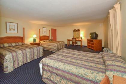 Red Carpet Inn - Stamford - image 6