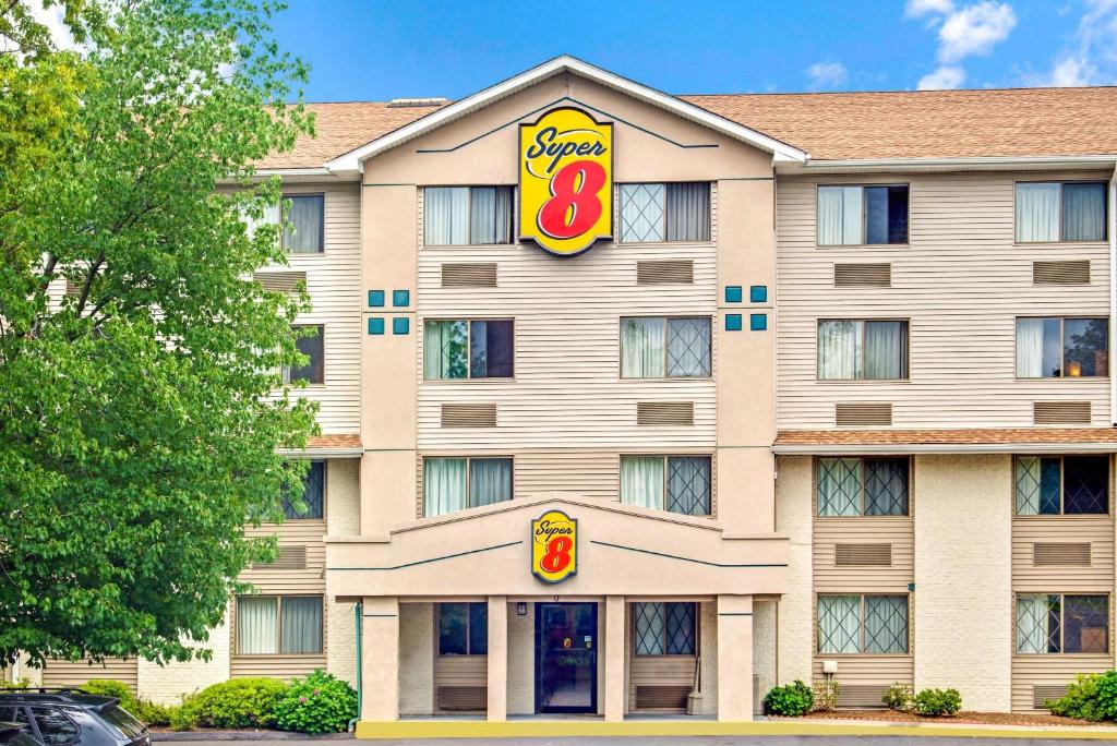 Super 8 by Wyndham Stamford/New York City Area - main image