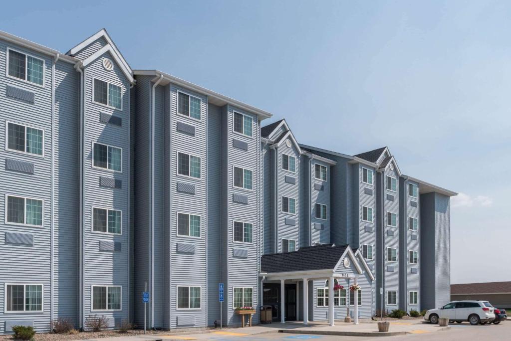 Microtel Inn & Suites by Wyndham Stanley - main image