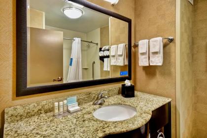 Hampton Inn Starkville - image 13