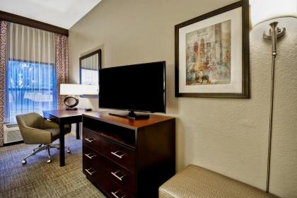 Hampton Inn Starkville - image 14