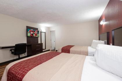 Red Roof Inn Starkville - University - image 4