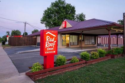 Red Roof Inn Starkville - University - image 8