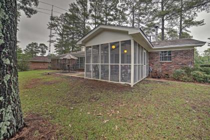 Charming Starkville House with Yard - 2 Mi to MSU! - image 8