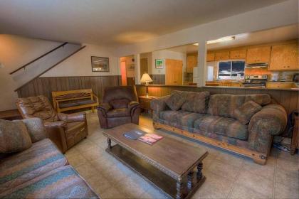 Foothill Folly by Lake Tahoe Accommodations - image 15