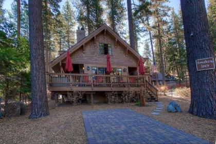 Smokey Joes by Lake Tahoe Accommodations - image 15