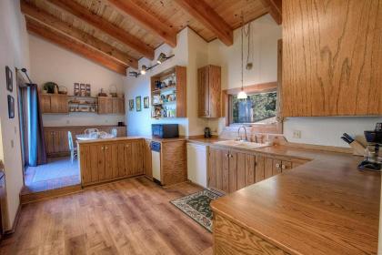 Lake View Glen by Lake Tahoe Accommodations - image 13