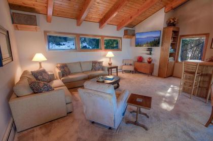 Lake View Glen by Lake Tahoe Accommodations - image 6