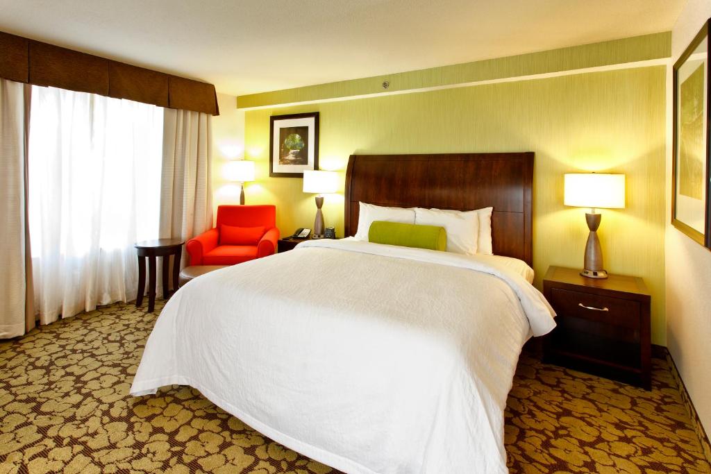 Hilton Garden Inn New York/Staten Island - image 7