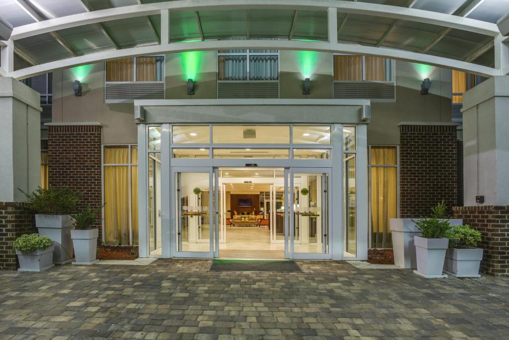 Holiday Inn Statesboro-University Area an IHG Hotel - image 6