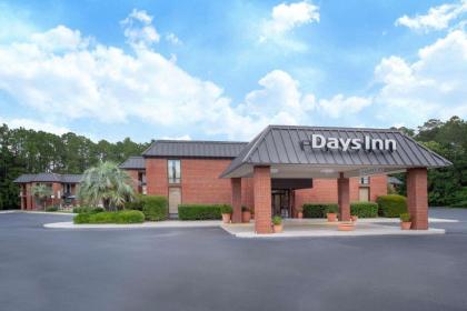 Days Inn by Wyndham Statesboro - image 1