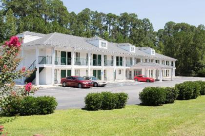 Super 8 by Wyndham Statesboro - image 11