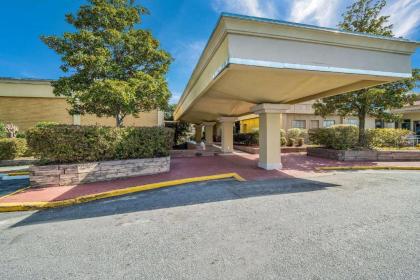 Quality Inn & Suites Statesboro - image 2