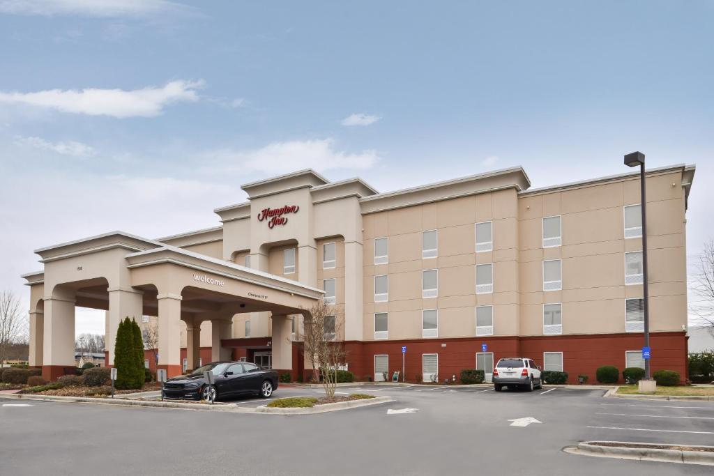 Hampton Inn Statesville - main image