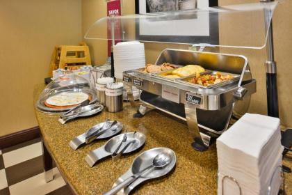 Hampton Inn Statesville - image 13