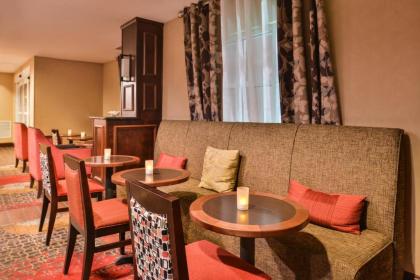 Hampton Inn Statesville - image 14