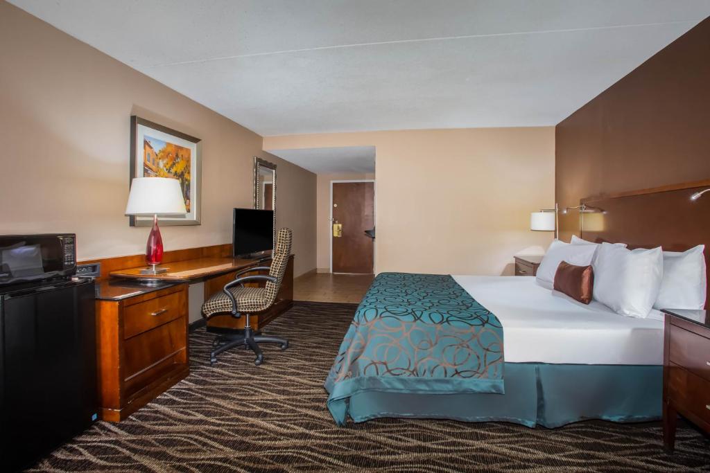 Ramada by Wyndham Statesville - image 6