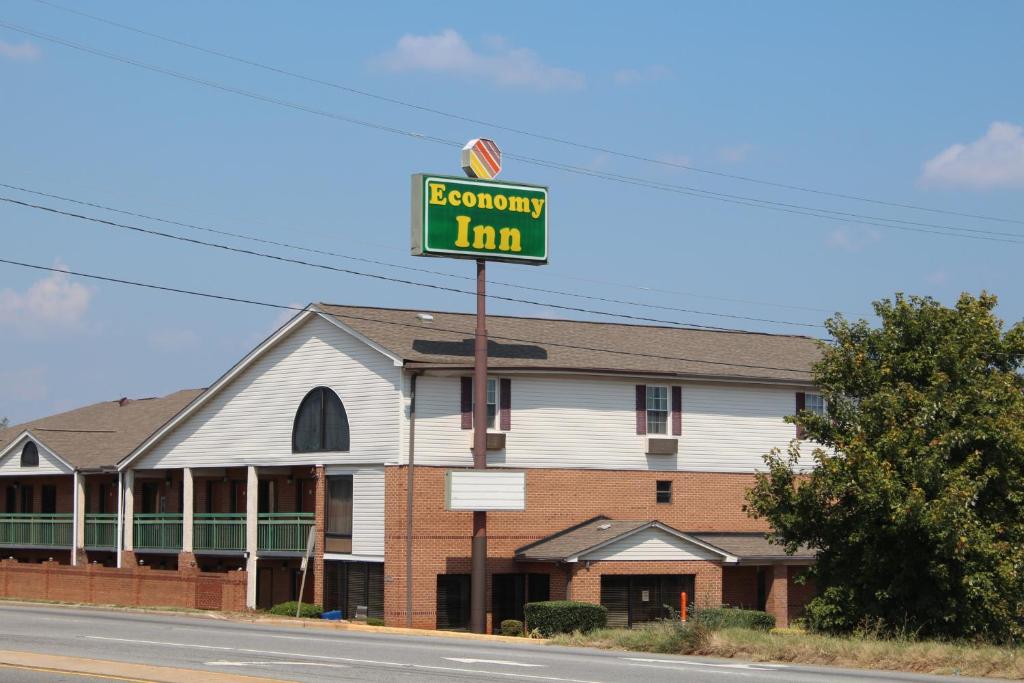 Economy Inn - Statesville - main image