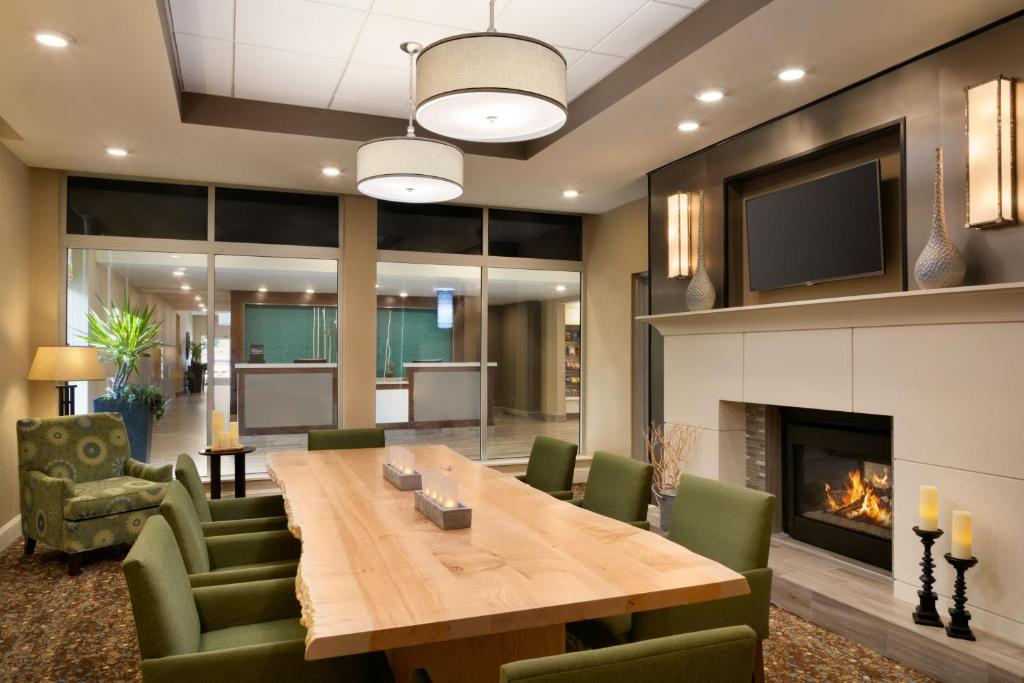 Hilton Garden Inn Statesville - main image