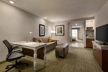 Hilton Garden Inn Statesville - image 15