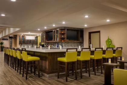 Hilton Garden Inn Statesville - image 7