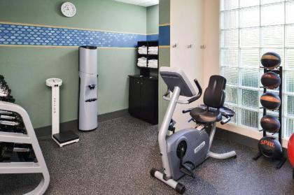 Hampton Inn Staunton - image 8