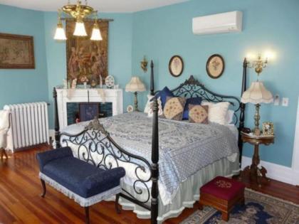 Berkeley House Bed & Breakfast - image 7