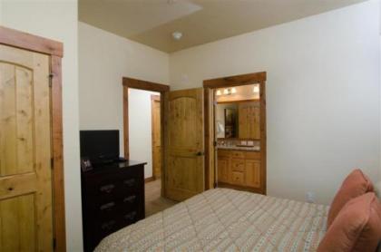 Upscale Steamboat Springs Condo with Deck and Views! - image 2